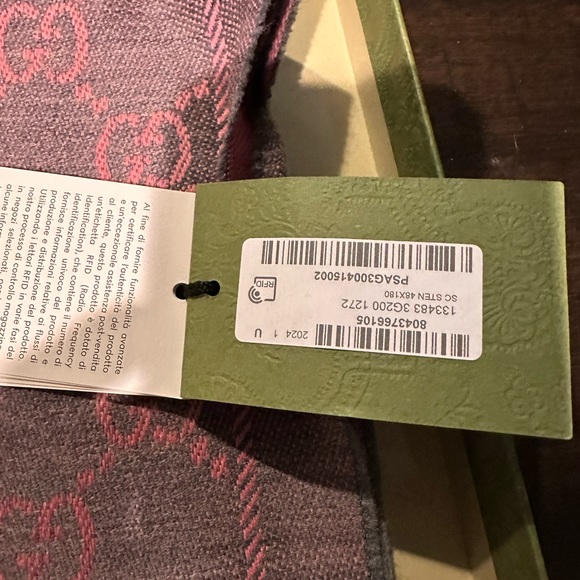 Gucci Scarf - Picture 6 of 9